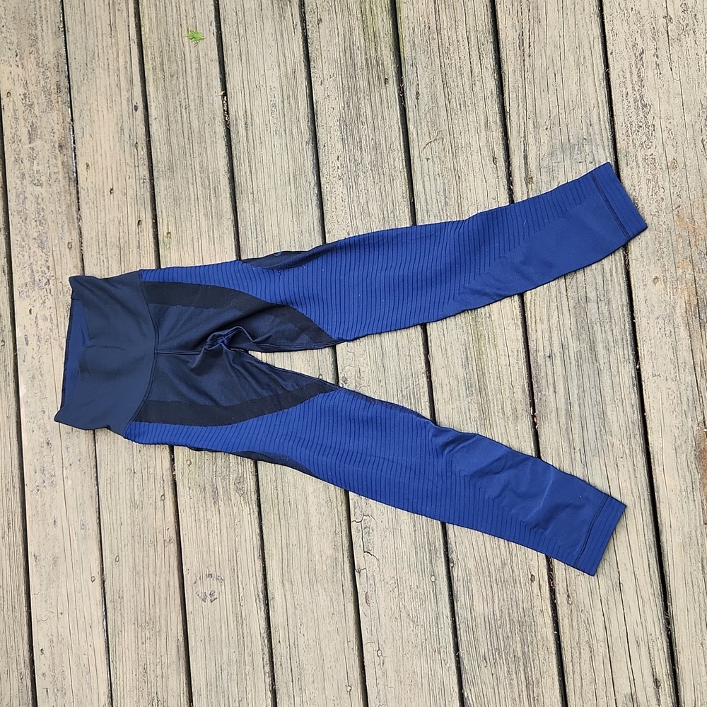 Nike drifit size small